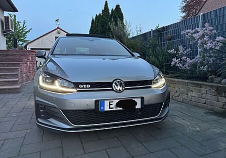 VW Golf Volkswagen 2.0 TDI DSG GTD GTD **VOLL** 1.Hand