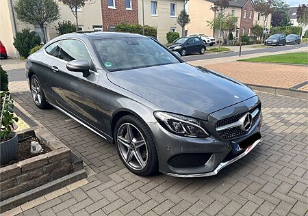Mercedes-Benz C 220 d 4MATIC AMG Line Autom. AMG Line