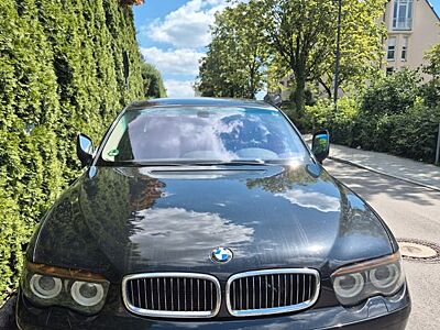 BMW 735i A -