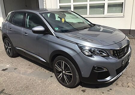 Peugeot 3008 1.5 BlueHDi ATM 15.655 km AHK