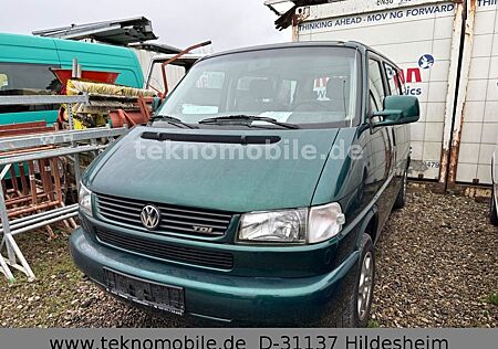 VW T4 Multivan Volkswagen 2.5 TDI 75 KW GRÜN