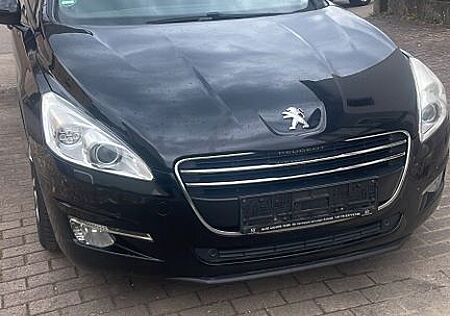 Peugeot 508 SW Active 155 THP Active