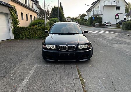BMW 320i -