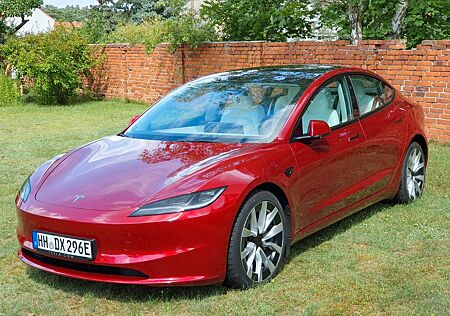 Tesla Model 3 ALLRAD DUAL MOTOR LONG RANGE HIGHLAND