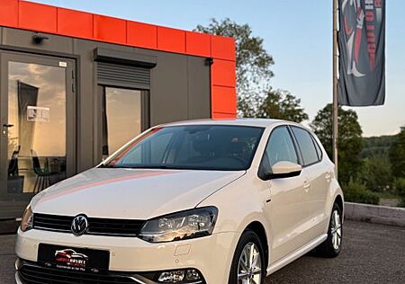 VW Polo Volkswagen V Lounge DSG / XENON