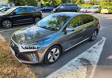 Hyundai Ioniq 1.6 Premium Leder AZV ACC PLUG-IN HYBRID