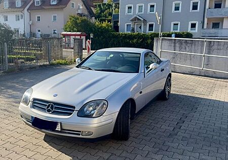 Mercedes-Benz SLK 200 - mit Sportauspuff und mehr
