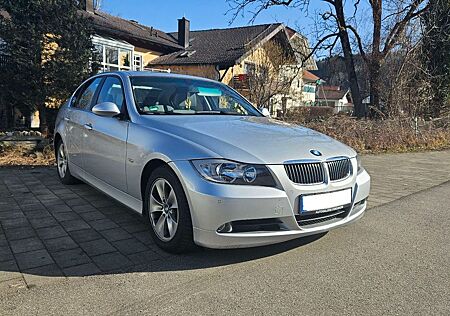 BMW 325i - Klimaaut*PDC*8-fach Alu*Glasschiebedach