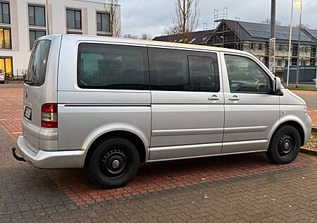 VW T5 Multivan Volkswagen 2.5l 6 Gang