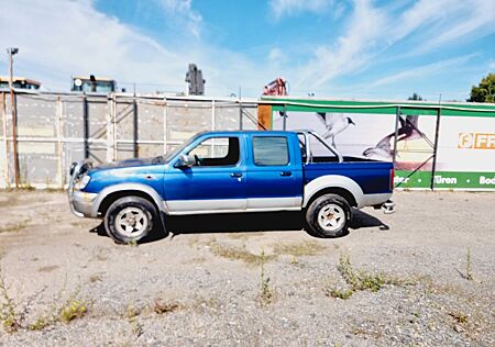 Nissan Navara 2.5 Klima 4x4 Pick-Up