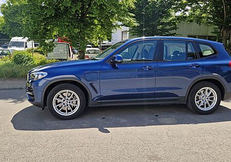 BMW X3 xDrive30e