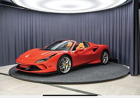 Ferrari F8 SPIDER/LIFT/DISPLAY/CAMERA/RACING SEATS