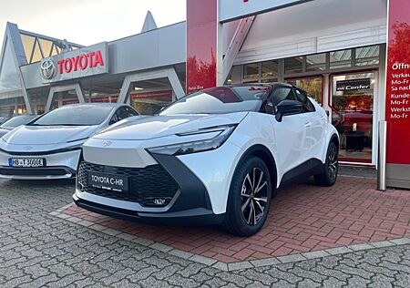 Toyota C-HR Black & White 1.8l inkl. WKR