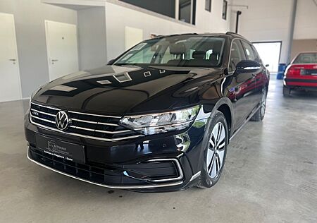 VW Passat Variant Volkswagen PassatVariant/GTE/DSG/LED/KeylessStart/Kamera