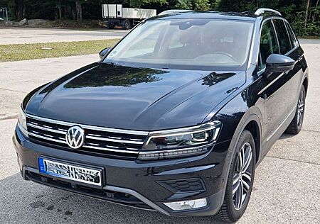 VW Tiguan Volkswagen 2.0 TDI Highline 4Motion