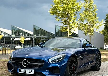 Mercedes-Benz AMG GT S .Traumwagen in Blau ,Performance & Lu