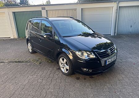 VW Touran Volkswagen 1.4 TSI United 7-Sitzer AHK SHZ PDC Klima