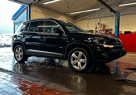 VW Tiguan Volkswagen 2.0 TSI DSG 4MOTION Track & Style Tra...