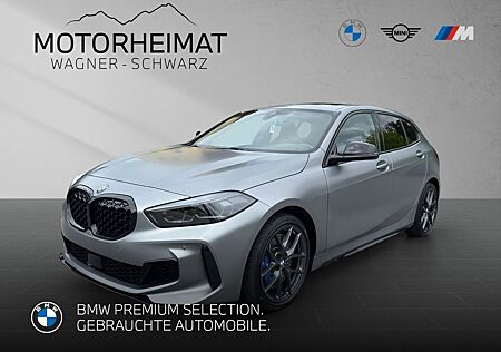 BMW M135i xDrive M Sitze Leder HUD HiFi-HK Pano