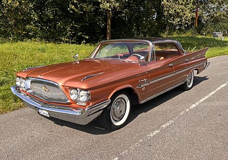 Chrysler Saratoga