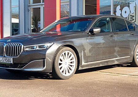 BMW 730 d LEDER*NAVI*HUD*LASER*MASSAGE*LUFTFAHRW