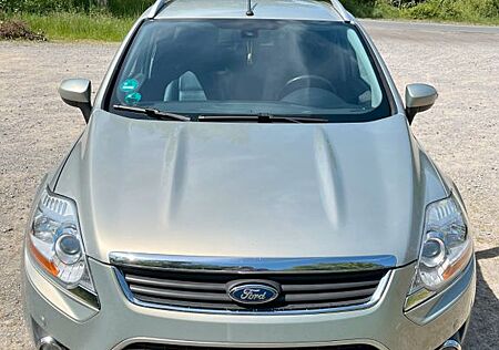 Ford Kuga 2,0 TDCi 4x4 Titanium, Vollleder