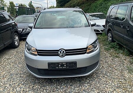 VW Touran Volkswagen 1.6 TDI Schaltgetriebe 7 sitze