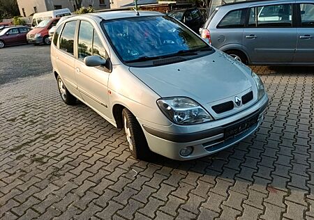 Renault Scenic Authentique 1.6 16V