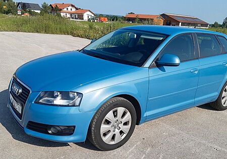 Audi A3 1.6 Attraction Sportback Attraction