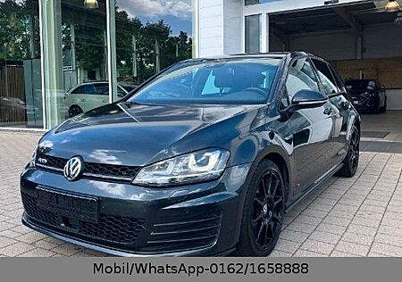 VW Golf Volkswagen VII Lim. GTD BMT Panorama Leder Garantie