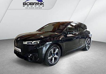 BMW iX xDrive40 Elektro AHK Pano RFK Sportpaket
