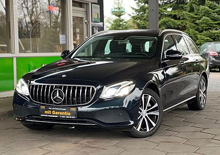 Mercedes-Benz E 220 E 220d T-Modell /Torwinkel/Ambientebeleuchtung