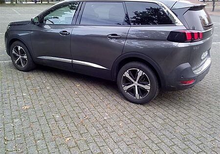 Peugeot 5008 BlueHDi 120 Allure Kamera Diesel TÜV neu