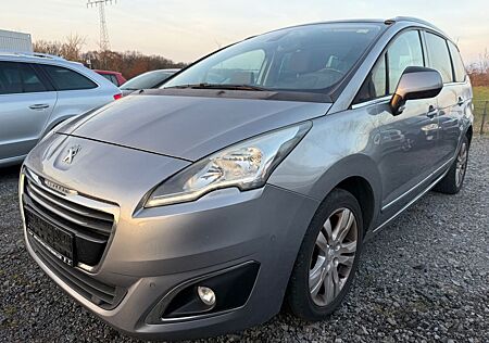 Peugeot 5008 2.0 Diesel 150 PS 7 Sitze Pano TV Cam gepfl