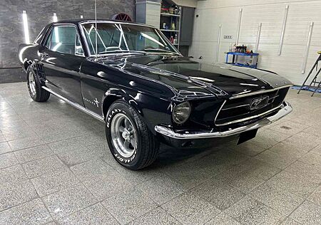 Ford Mustang 1967 289 COUPÉ V8 H-Kennzeichen