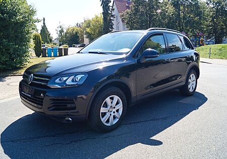 VW Touareg Volkswagen V6 TDI BMT/Leder+AHK+Navi+Xenon!!!