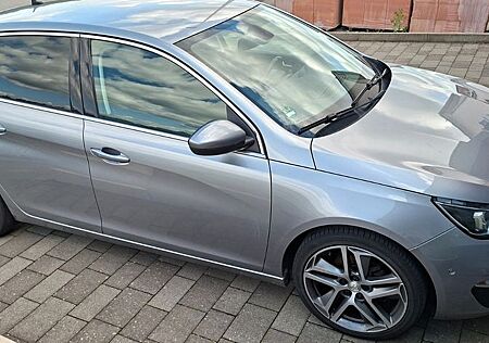 Peugeot 308 Allure 125 THP Allure