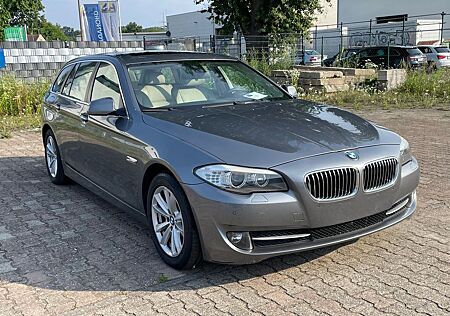 BMW 525 Baureihe *x-Drive*Navi*Aut*Panorama*Kamera*