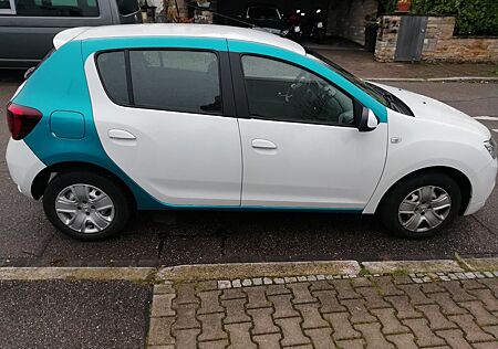 Dacia Sandero SCe 75 Essential Essential