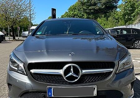 Mercedes-Benz CLA 180 Urban Urban