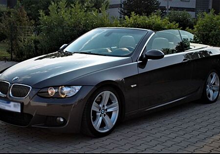 BMW 335i E93 Cabrio -