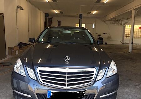 Mercedes-Benz E 200 CDI BlueEFFICIENCY AVANTGARDE AVANTGARDE