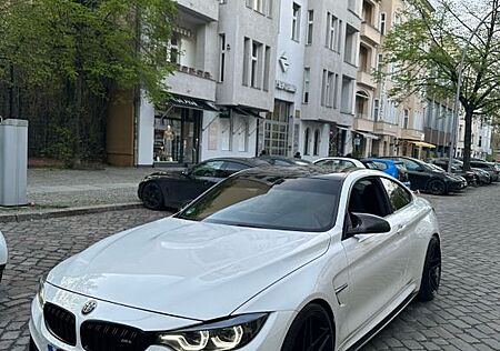 BMW M4 Performance KW 20*Zoll ServiceNeu Scheckheft