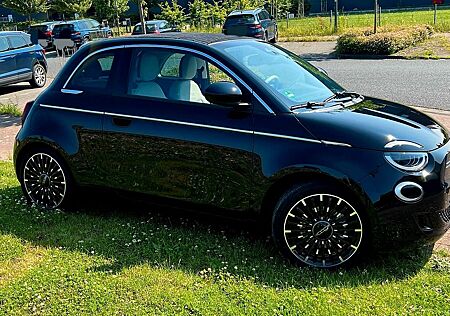 Fiat 500E La Prima by Bocelli Cabrio 42 kWh La Pr...