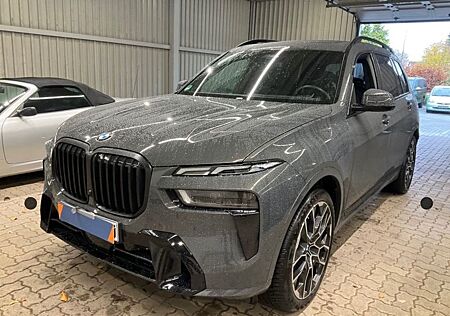 BMW X7 xDrive 40 d M Sport Pro |22-ZOLL|7 SITZE|AHK