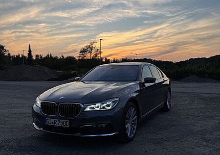 BMW 750i -Xdrive