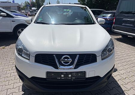 Nissan Qashqai Acenta Automatk getriebe