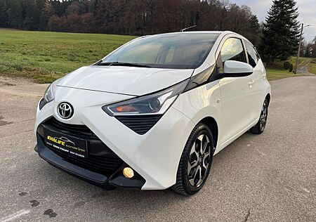 Toyota Aygo (X) Aygo -play Team D