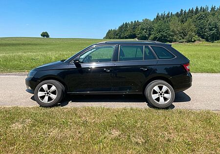 Skoda Fabia 1.0l TSI 110 PS COMBI *1.Hand*Sitzhzg.