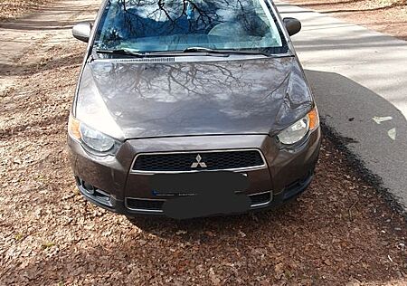 Mitsubishi Colt 1.3 Intense Intense